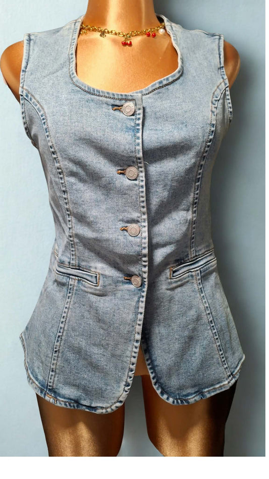 LC24337 - LUCY