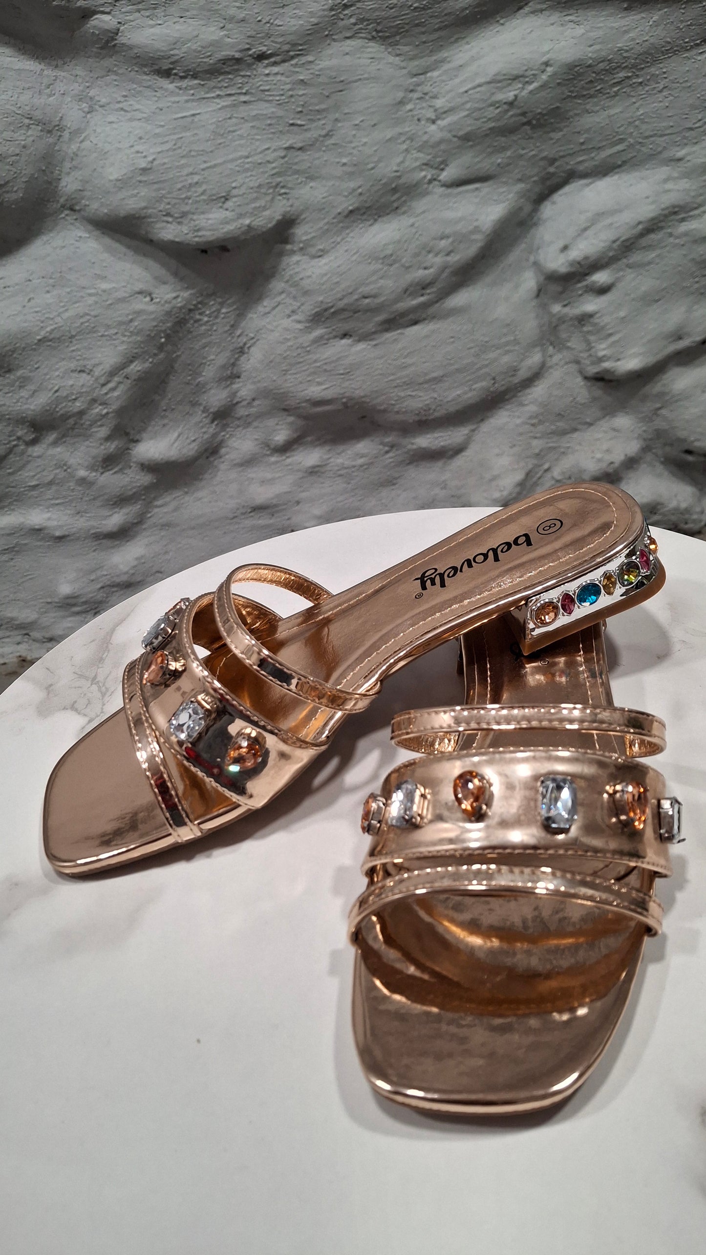 Sandalias piedras de colores